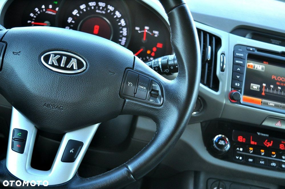 Kia Sportage 2.0 CRDI 4WD Automatik Spirit - 27