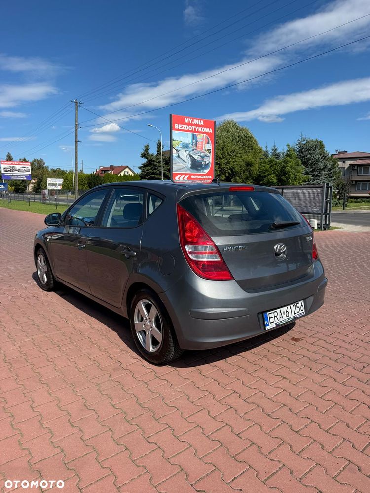 Hyundai i30 1.6 blue Comfort - 5