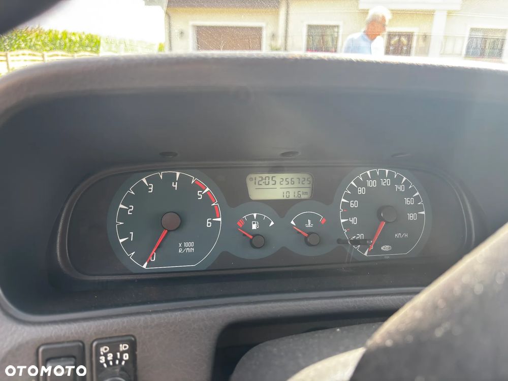 Nissan Terrano - 7
