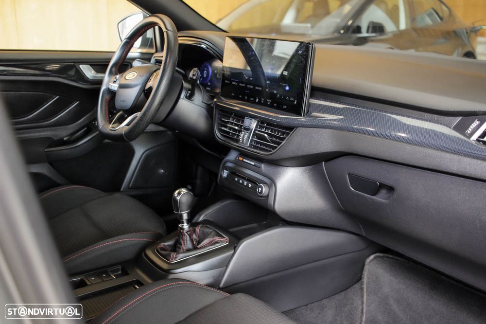Ford Focus 1.0 EcoBoost MHEV ST-Line - 7