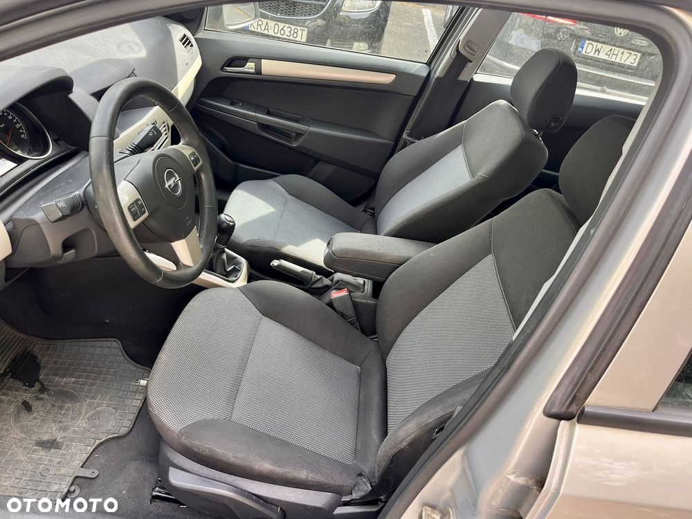 Opel Astra - 9