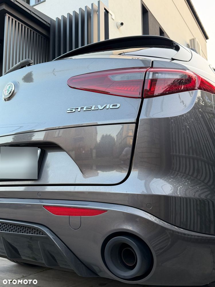 Alfa Romeo Stelvio 2.0 Turbo Veloce Q4 - 2