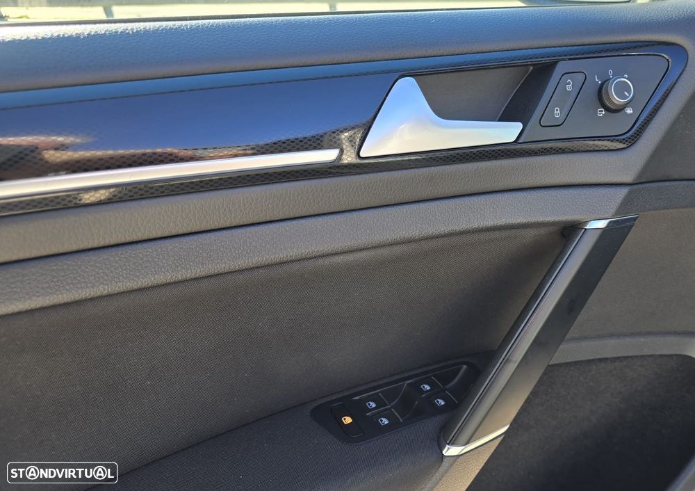 VW Golf Variant 1.6 TDi Highline DSG - 10