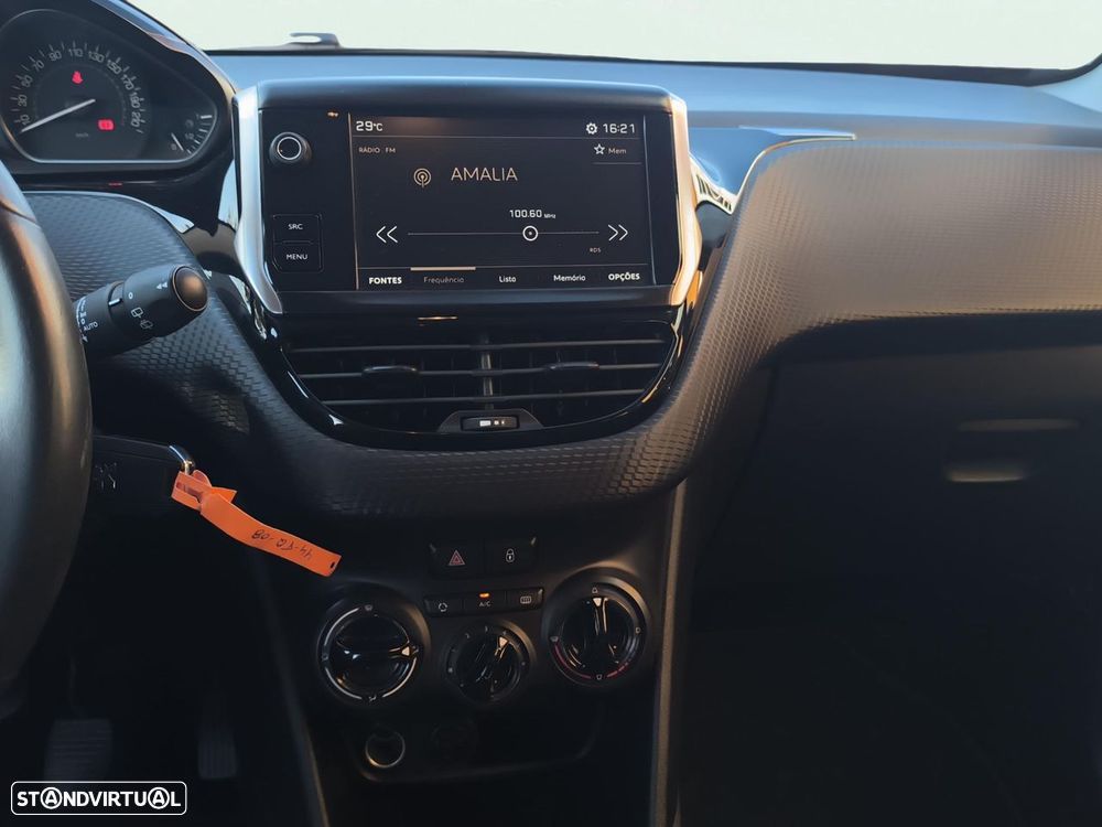 Peugeot 2008 1.2 PureTech Style - 14