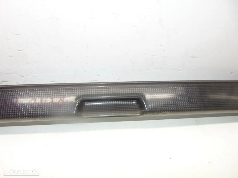 Renault Clio 3 friso refletor mala - 3