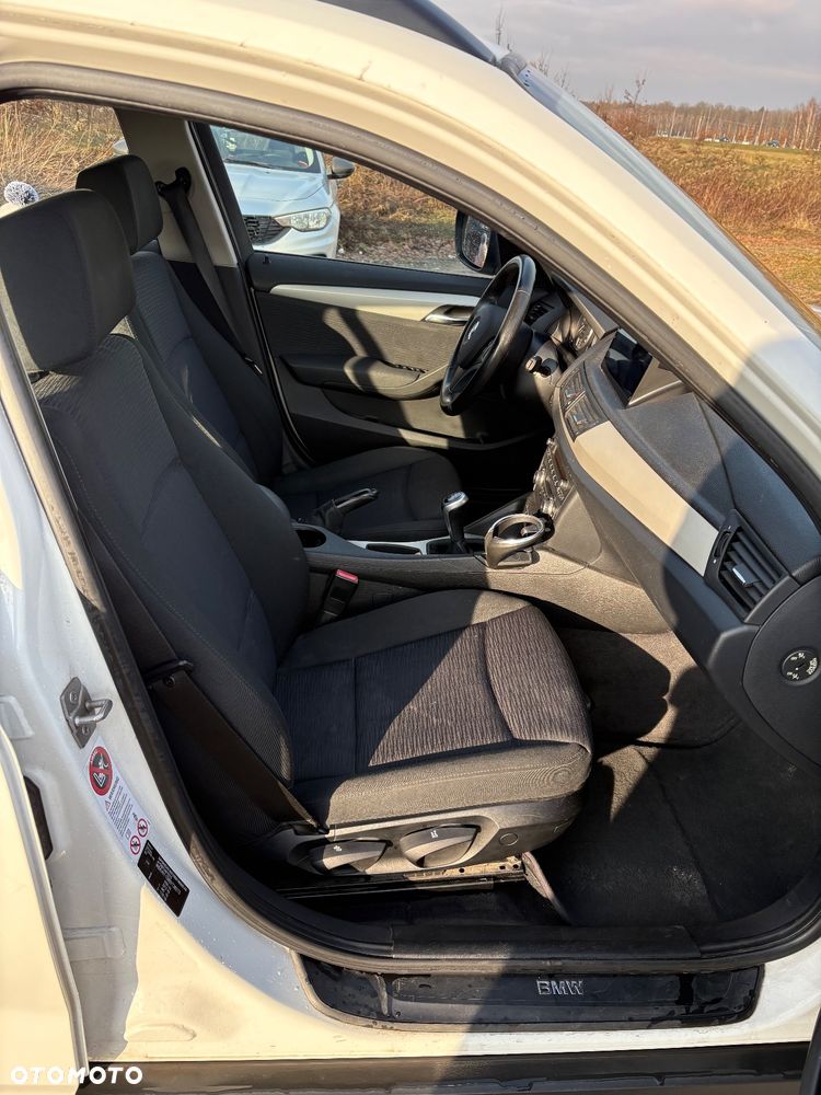 BMW X1 sDrive18d - 12