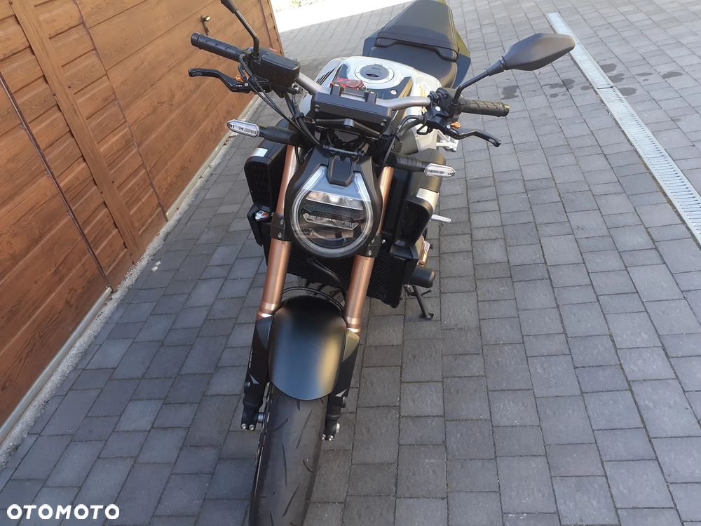Honda CB - 40