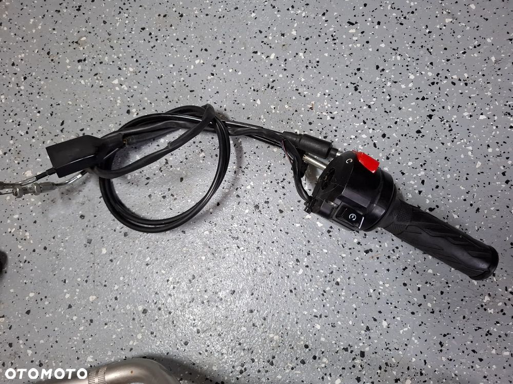 Suzuki DL 650 kierownica przełączniki handbar mocowanie klamki - 2