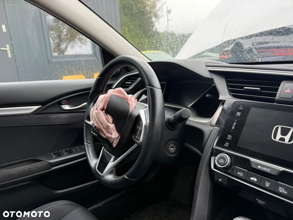 Honda Civic 1.5 T Elegance CVT - 14