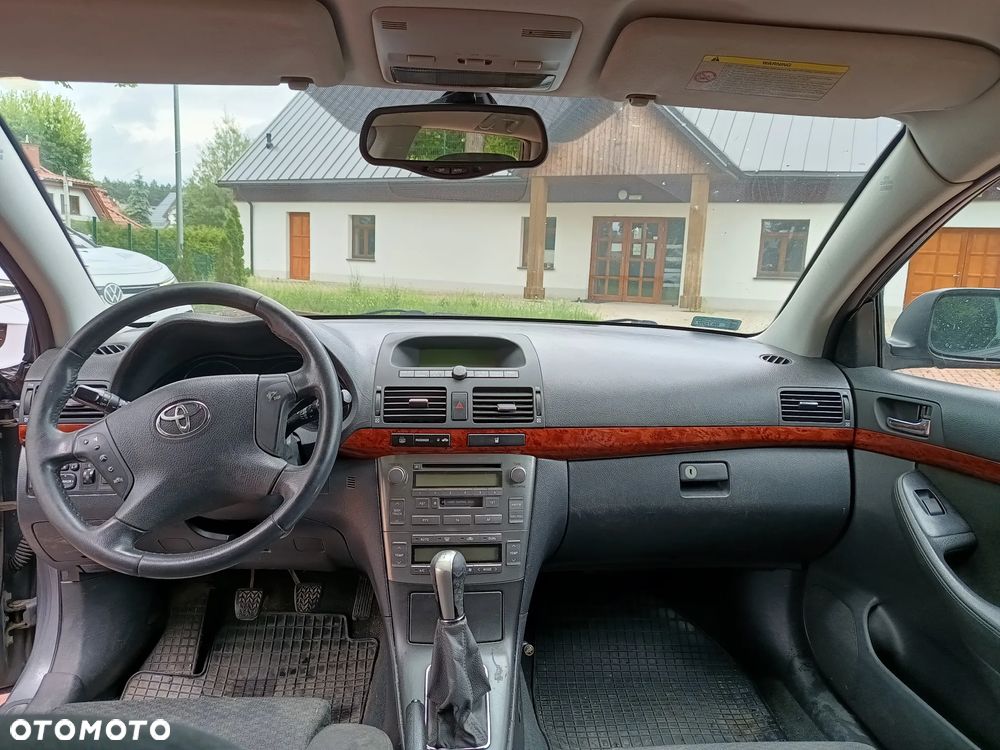Toyota Avensis 2.0 VVT-i Sol - 7