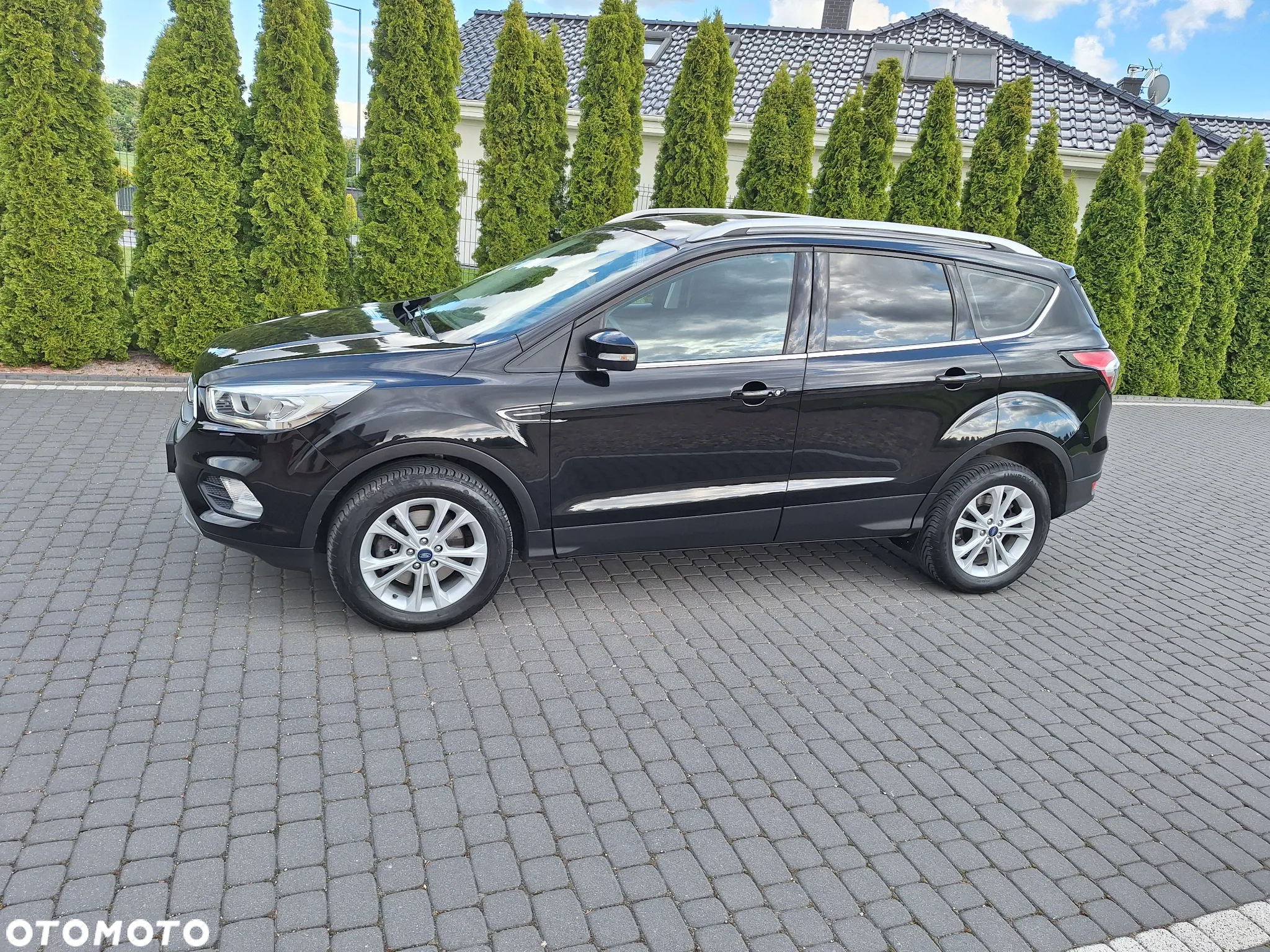 Ford Kuga 2.0 TDCi 2x4 Business Edition - 25