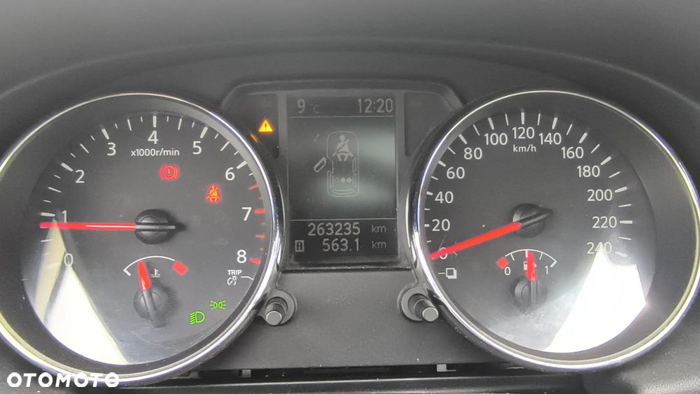Nissan Qashqai+2 2.0 Visia - 15