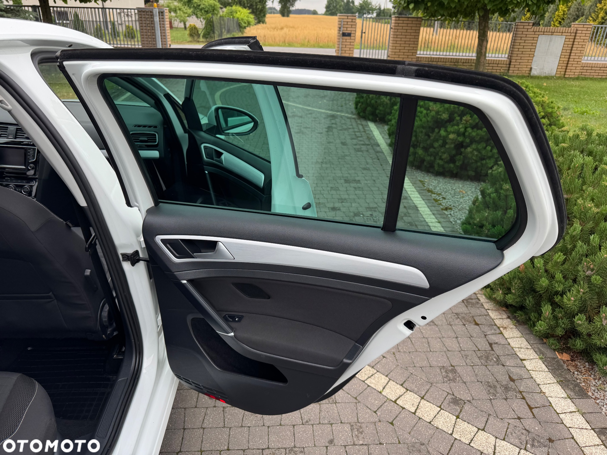 Volkswagen Golf 2.0 BlueTDI Cup - 25