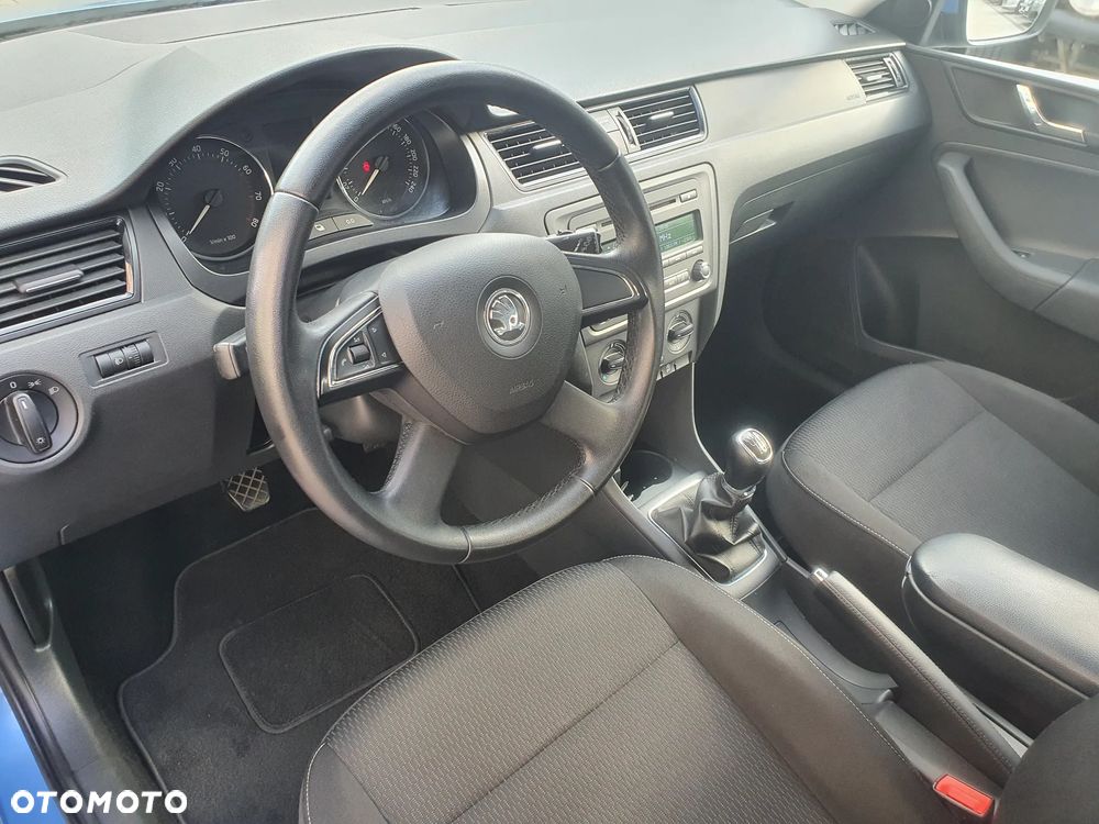 Skoda RAPID 1.2 TSI Ambition - 26