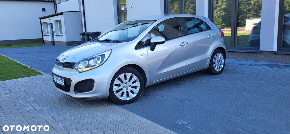 Kia Rio 1.2 Attract - 12
