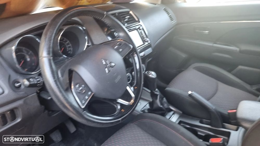 Mitsubishi ASX 1.6 MIVEC Intense Connect Edition - 10