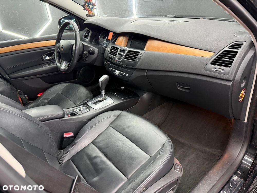 Renault Laguna 2.0 DCi Initiale - 9