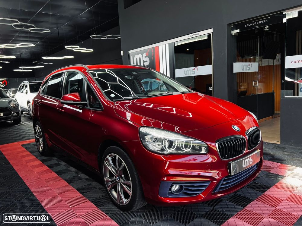 BMW 218 Active Tourer i Line Sport - 2