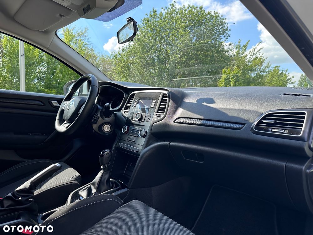 Renault Megane ENERGY TCe 100 LIFE - 6