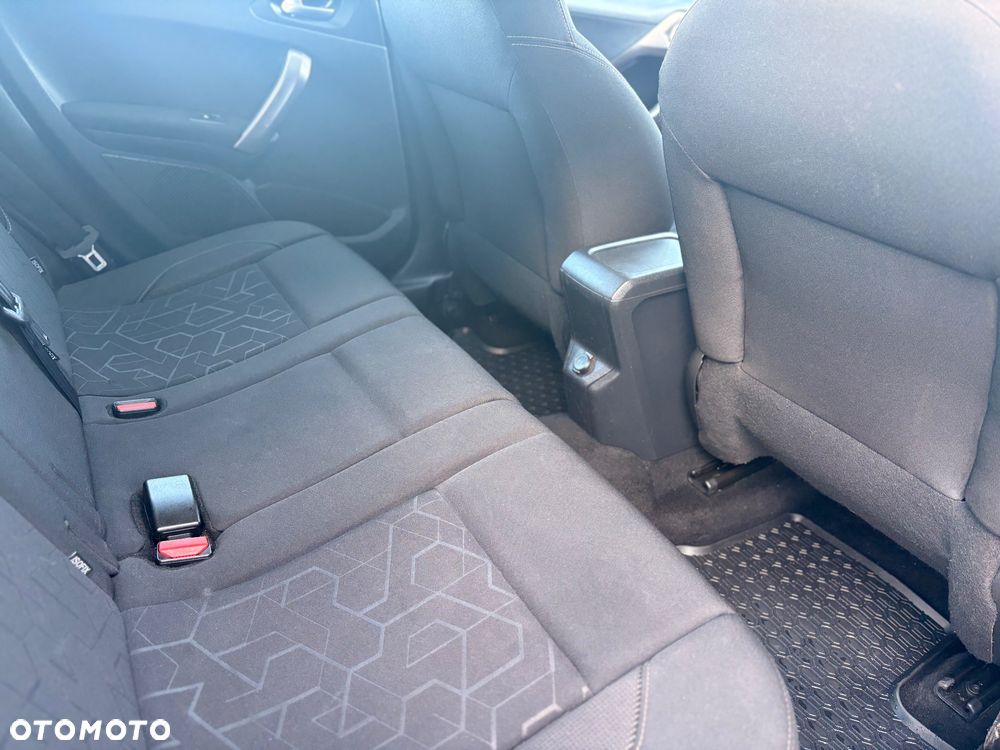 Peugeot 2008 120 VTI Allure - 22