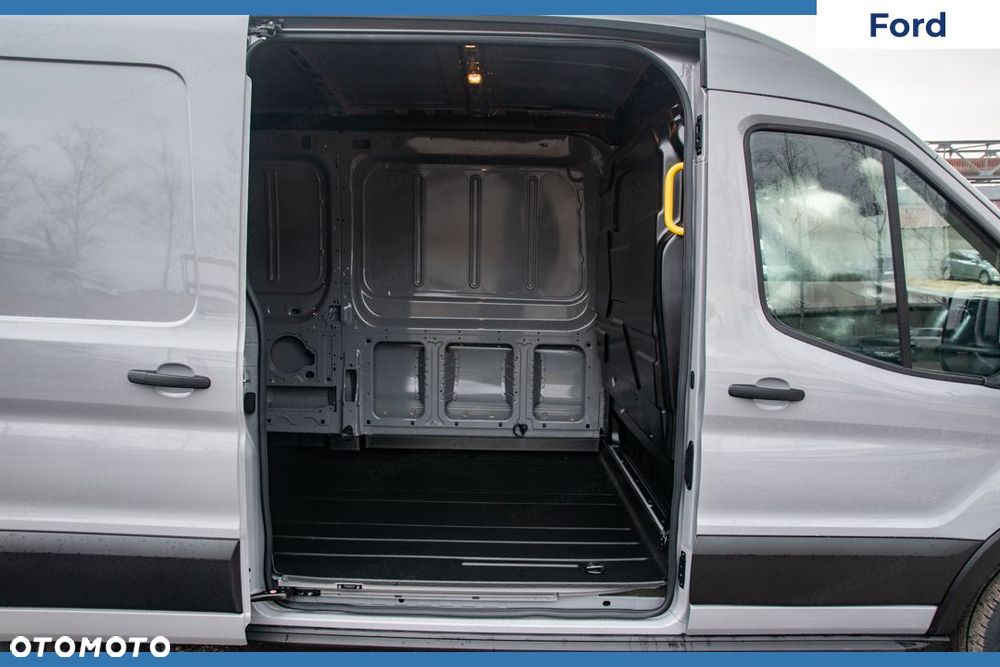 Ford Transit 350 L3H2 Trend A8 2.0 130KM - 15