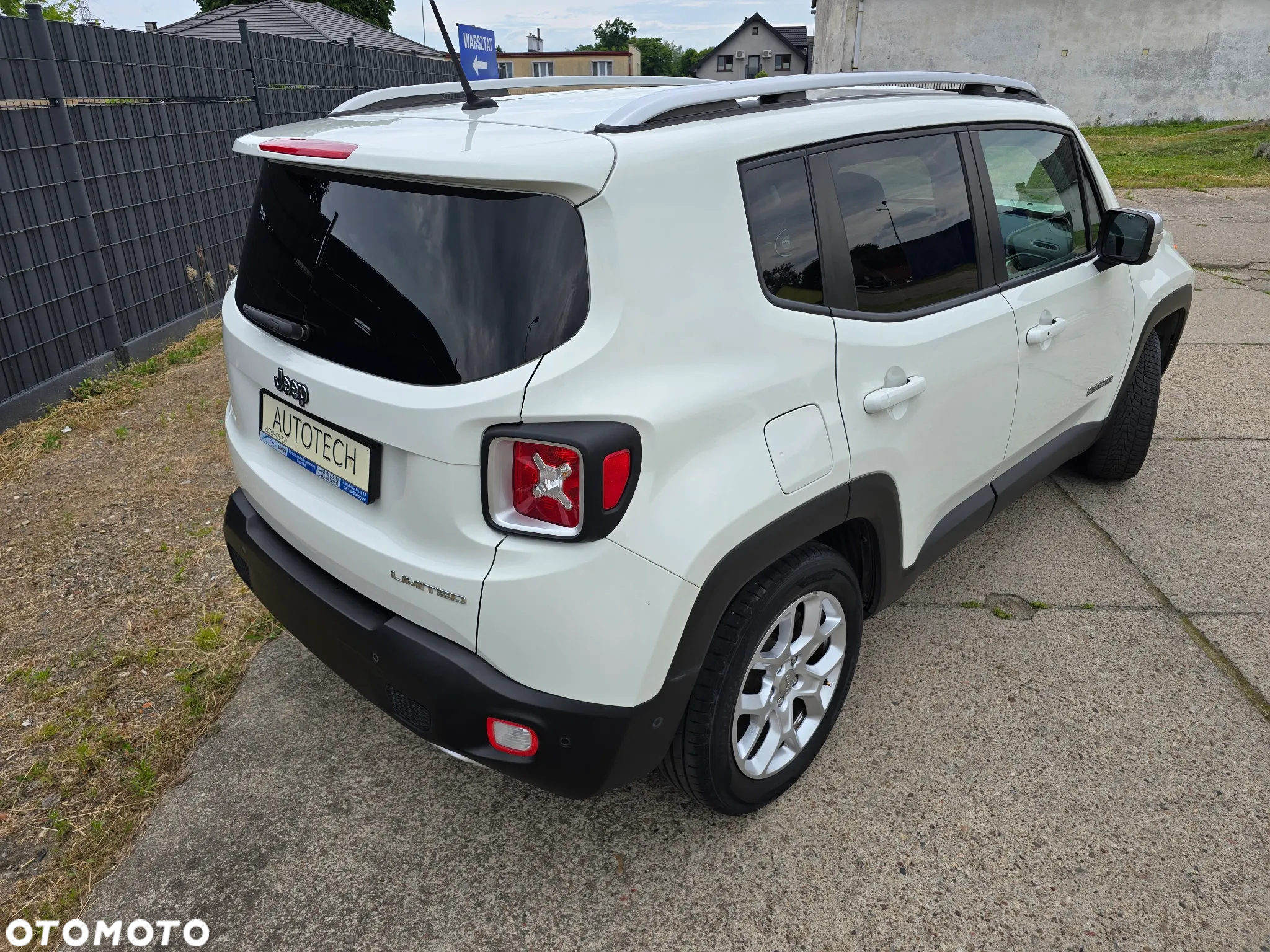 Jeep Renegade 1.4 MultiAir Limited FWD S&S - 6