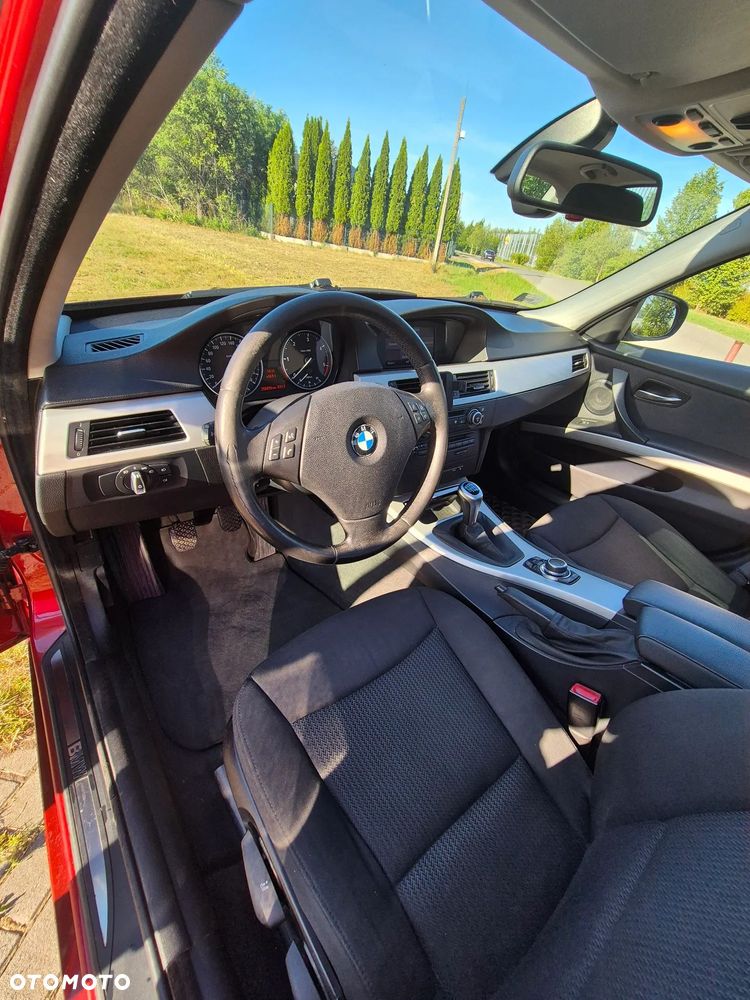BMW Seria 3 320d - 14