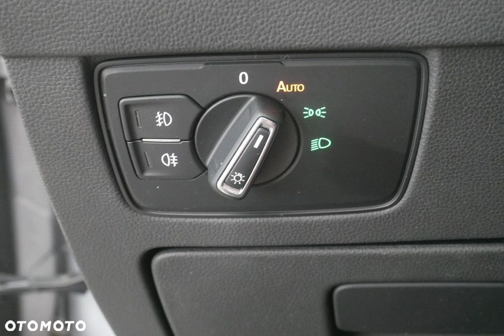 Volkswagen Passat Variant 1.5 TSI EVO Essence DSG - 24