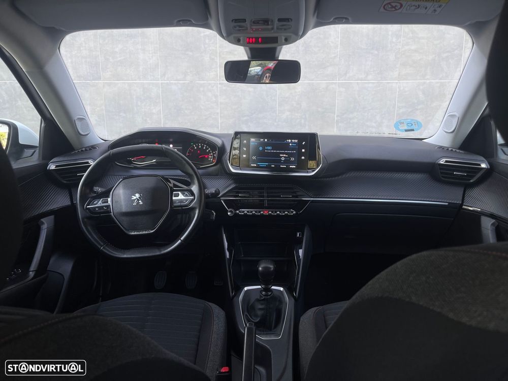 Peugeot 2008 1.2 PureTech Active - 8