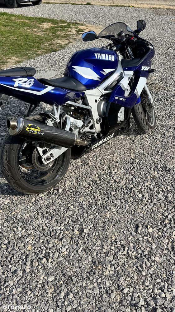 Yamaha R6 - 3