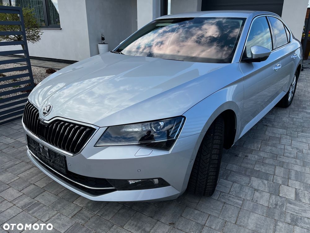 Skoda Superb 1.5 TSI ACT DSG Ambition - 8