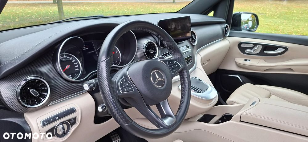 Mercedes-Benz Klasa V - 15