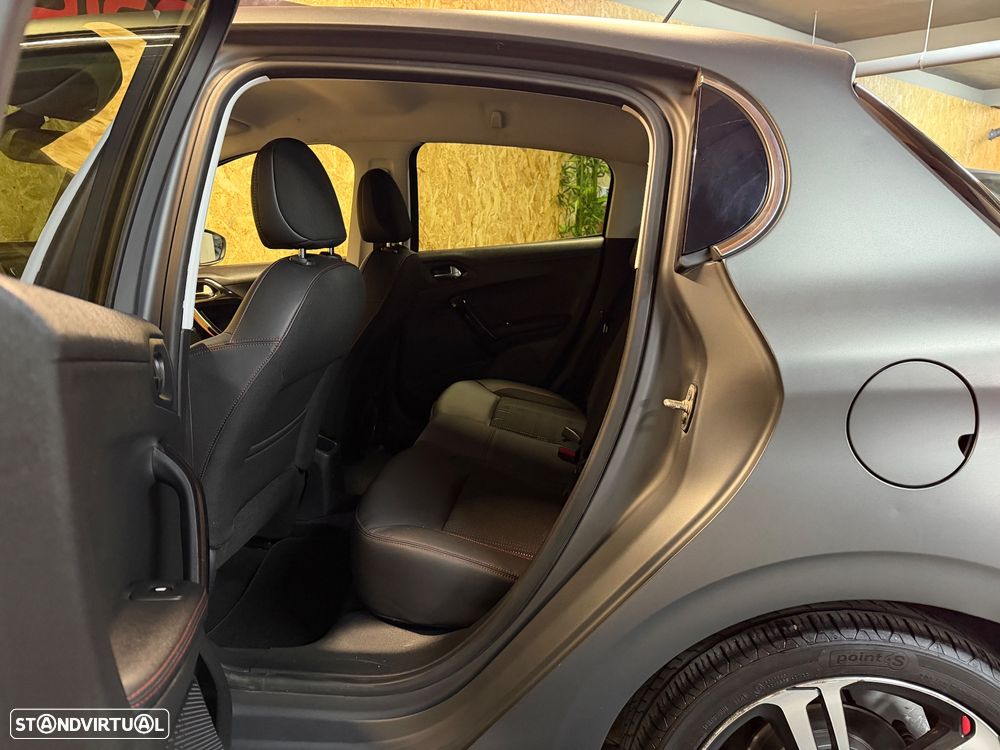 Peugeot 208 1.2 PureTech GT Line - 8