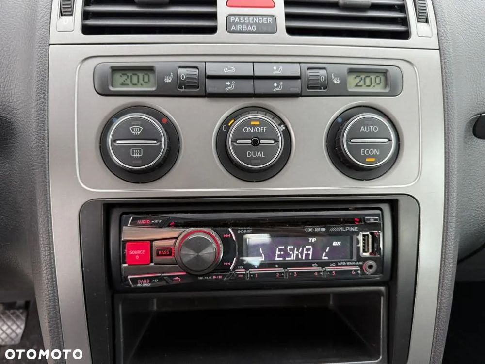 Volkswagen Touran 1.9 TDI DPF Conceptline - 22