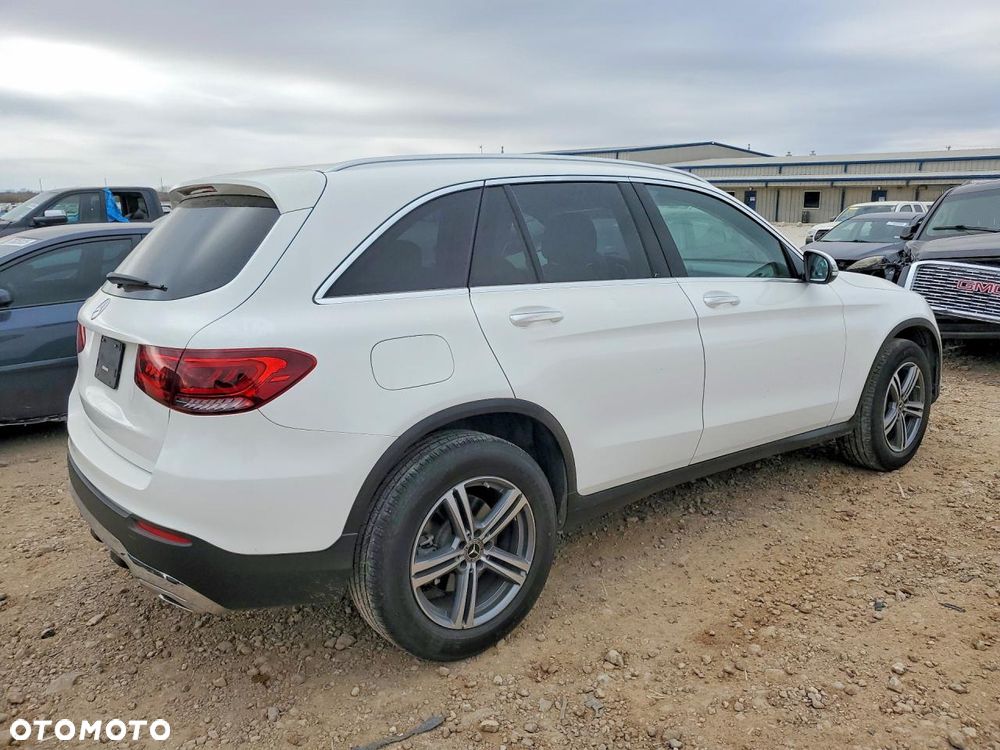 Mercedes-Benz GLC 300 4Matic 9G-TRONIC - 4