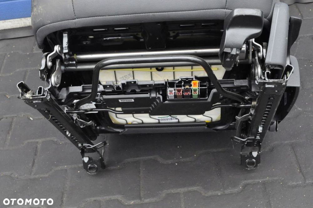 VOLVO S60 II V60 FOTEL KIEROWCY SKÓRA UK - 5