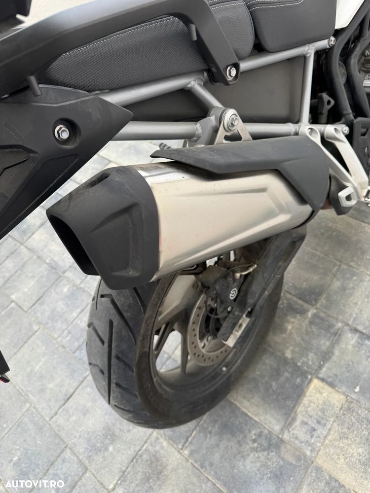 Triumph Tiger 900 - 5