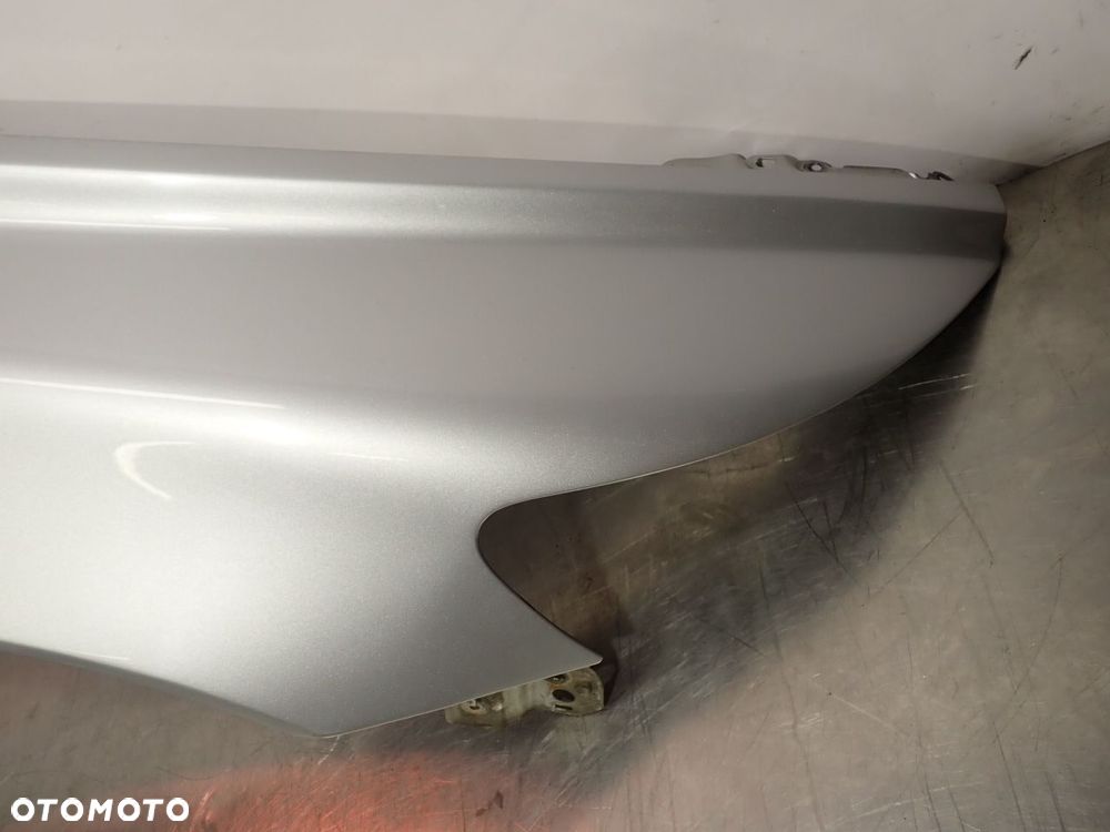 BŁOTNIK PRAWY PRZEDNI VOLVO S40 II - 2