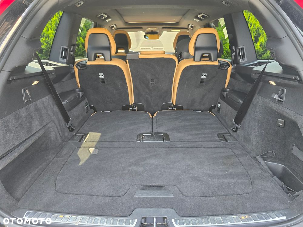 Volvo XC 90 T8 AWD Plug-In Hybrid Inscription 7os - 7