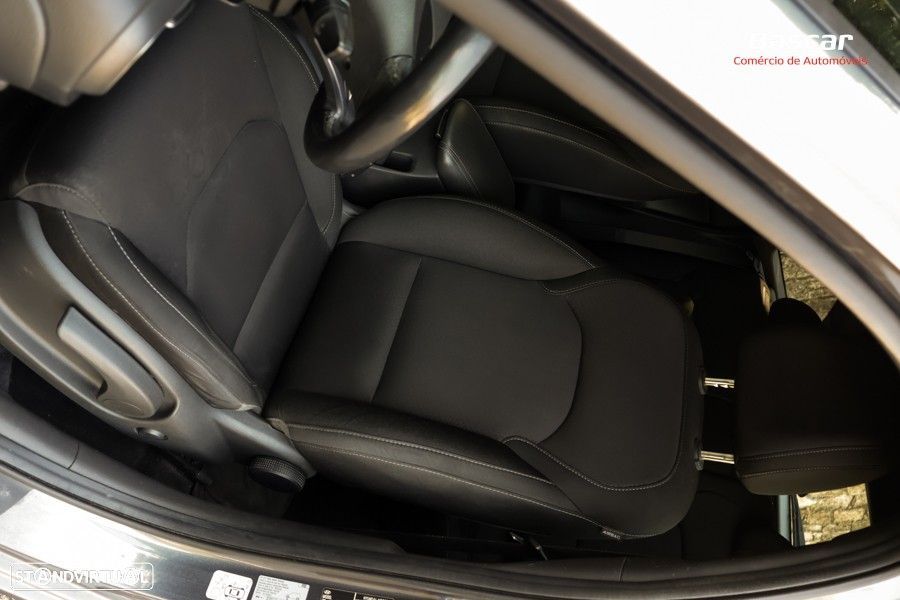 Hyundai i30 SW 1.6 CRDi Style+Navi - 20