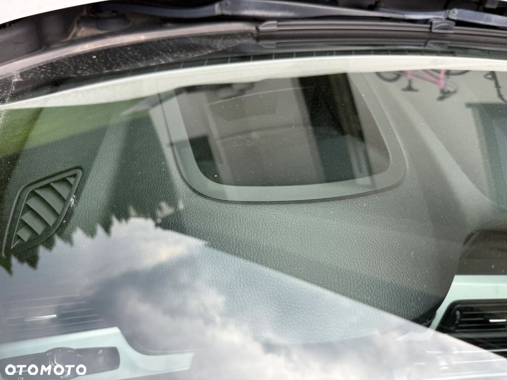 BMW Seria 5 520d xDrive - 6