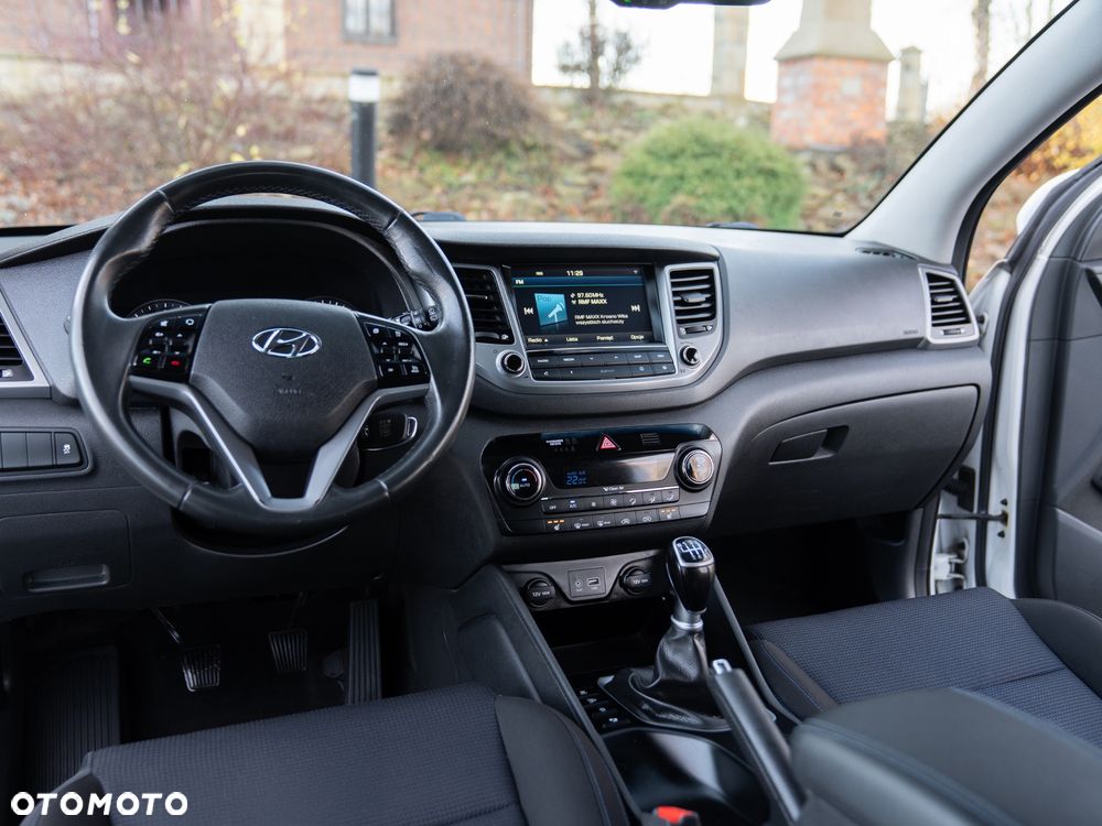 Hyundai Tucson blue 1.7 CRDi 2WD Trend - 26