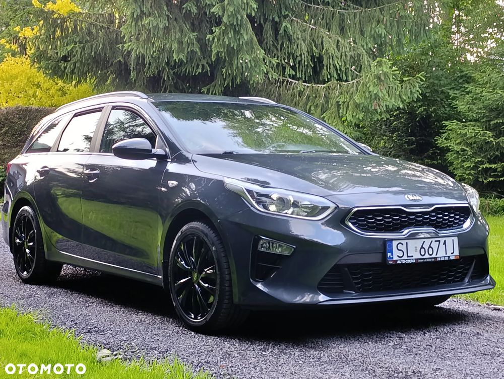 Kia Ceed - 1