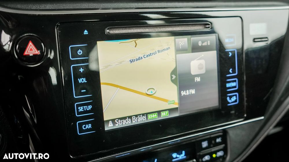 Toyota Auris 1.8 VVT-i Hybrid Automatik Touring Sports Life - 12