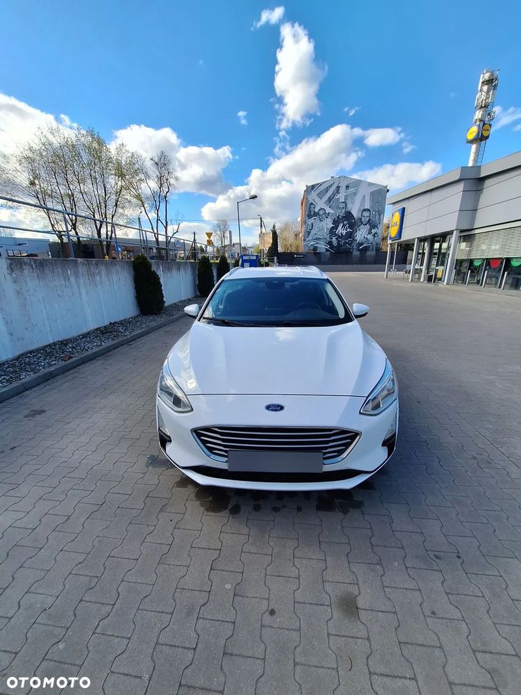Ford Focus 1.5 EcoBoost Titanium - 2
