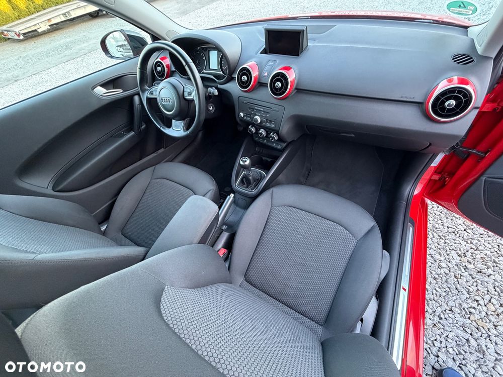 Audi A1 3-drzwiowe 1.2 TFSI S line edition - 33