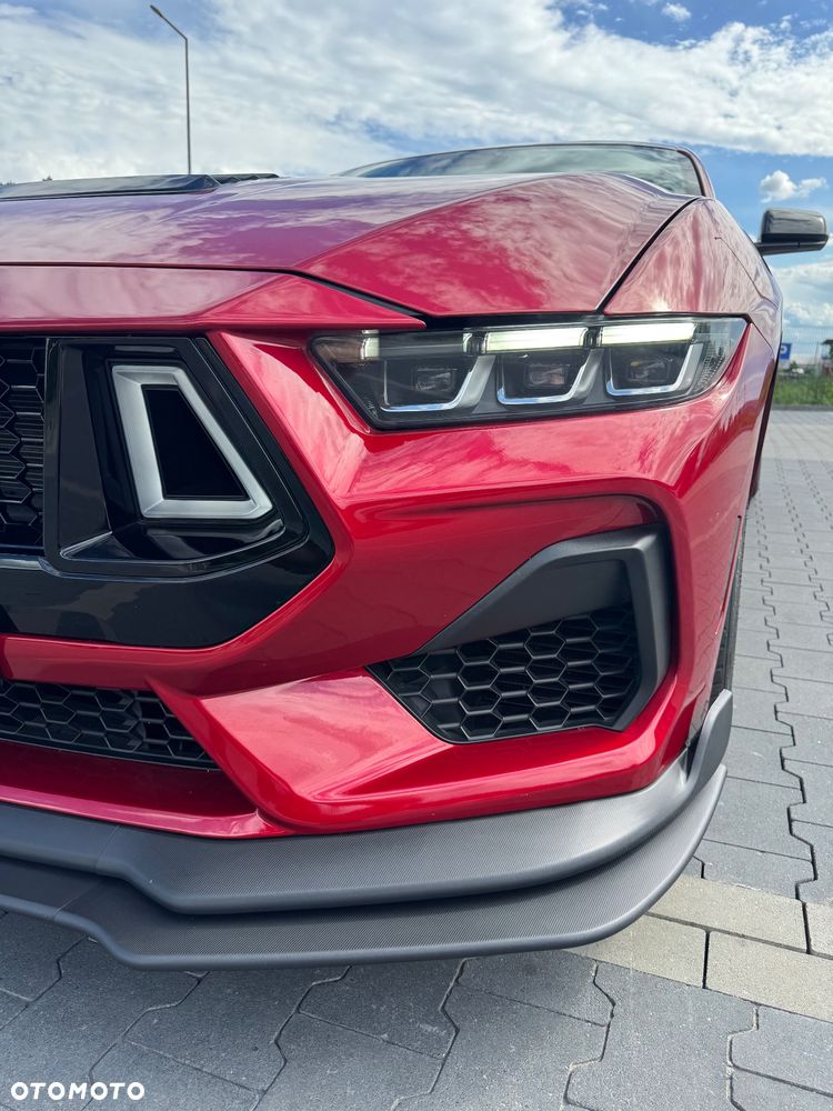 Ford Mustang - 25