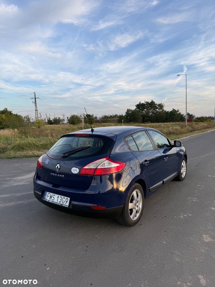 Renault Megane 2009 photo 4