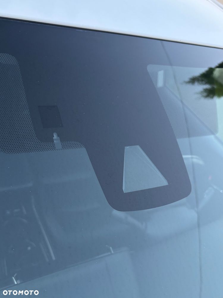 Toyota Prius 1.8 Hybrid Executive - 21