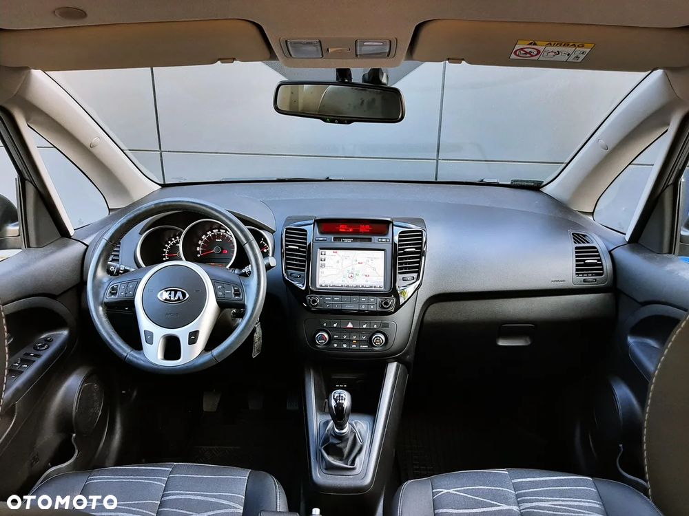 Kia Venga 1.6 L - 23